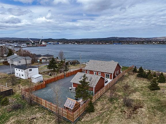 4th image of 226 George Mercer Drive