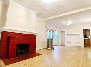 2561 N Prospect Ave, Milwaukee, WI 53211