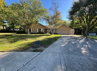 9 Greenhills Ct, Greenfield, IN 46140