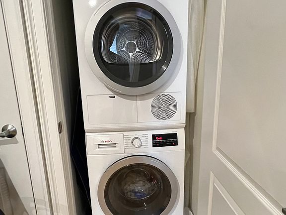 4th image of 5-24 50th Ave APT 1