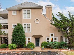 9205 Ravenwing Dr, Charlotte, NC 28262