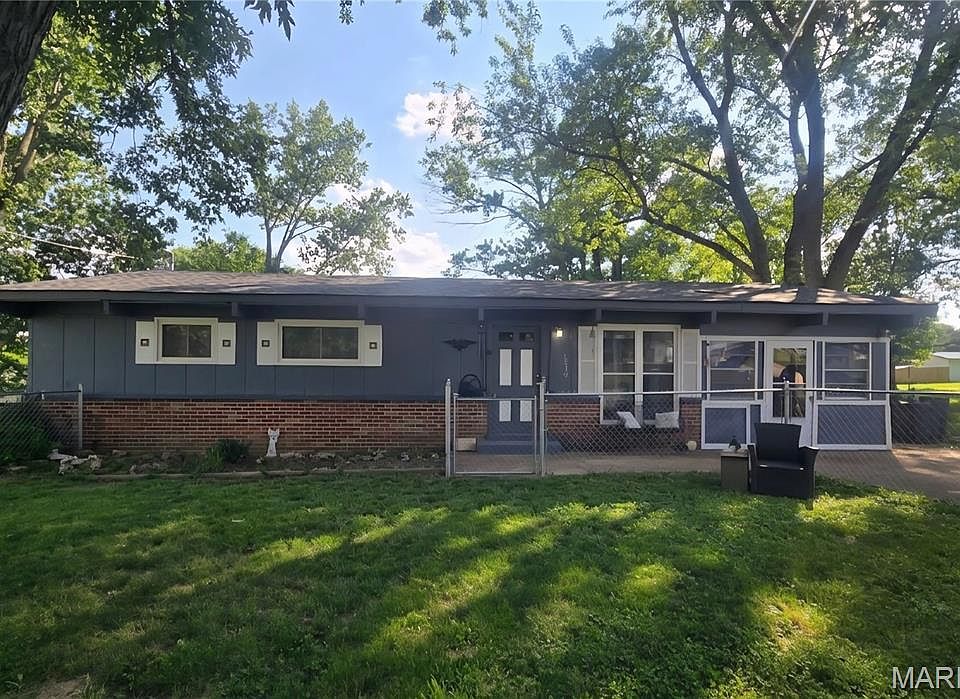 1st image of 9239 Cherry Ln