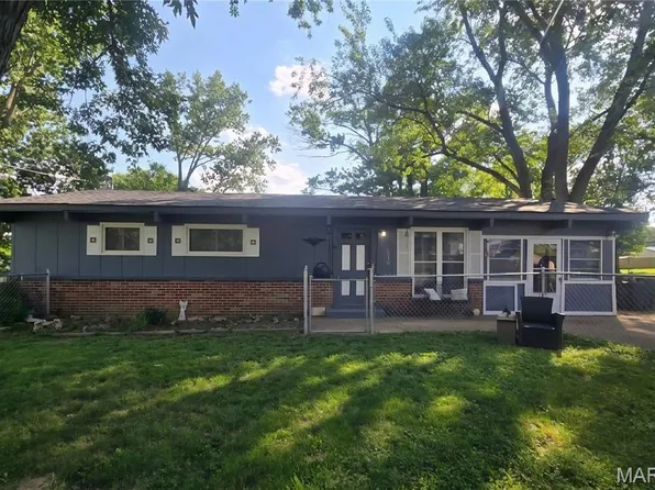 9239 Cherry Ln, Pevely, MO 63070