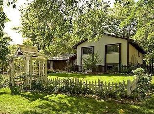 7076 Tartan Curv, Eden Prairie, MN 55346