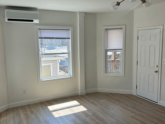 family room / diningroom