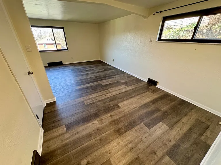 229-231 Marylea Avenue (LO) — Photo 47