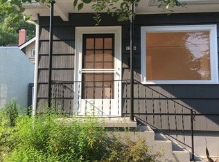 1336 SE Birch St, Portland, OR 97214