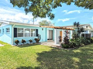 350 Willow Ln, Ellenton, FL 34222