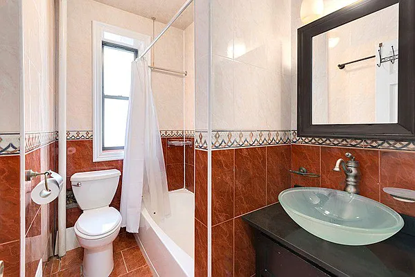 Sold by Level Group | media 22