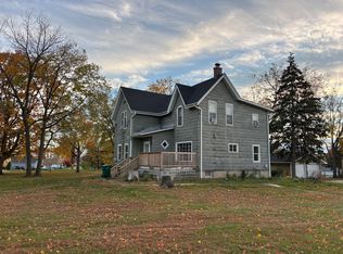 2110 Coltonville Rd, Sycamore, IL 60178