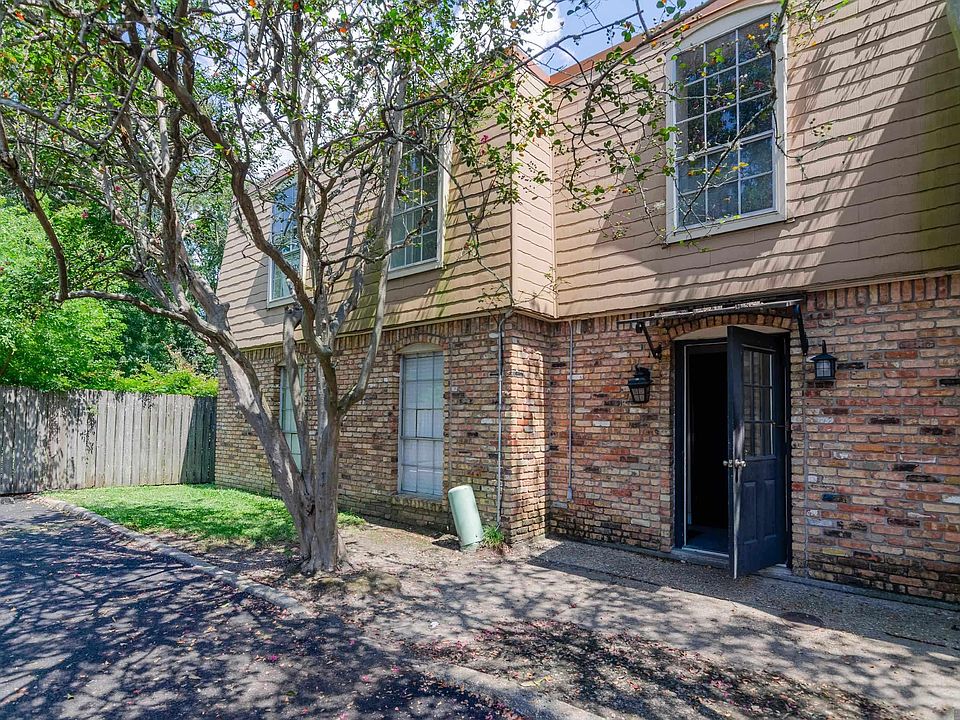 1st image of 2100 College Dr APT 98