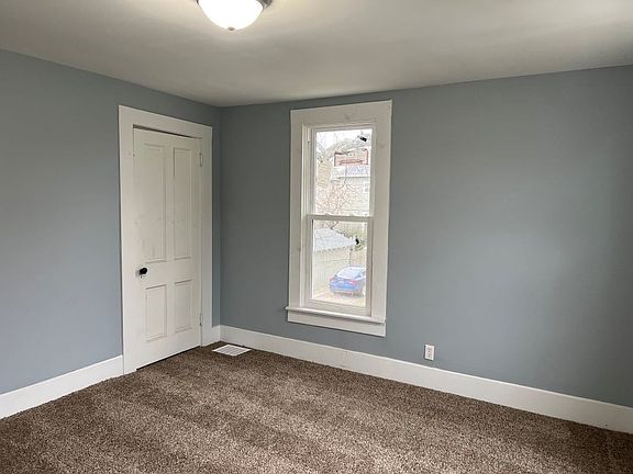 4th image of 1023 Lindsay Ave