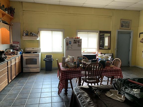 2nd image of 1441 E County Road 375 S