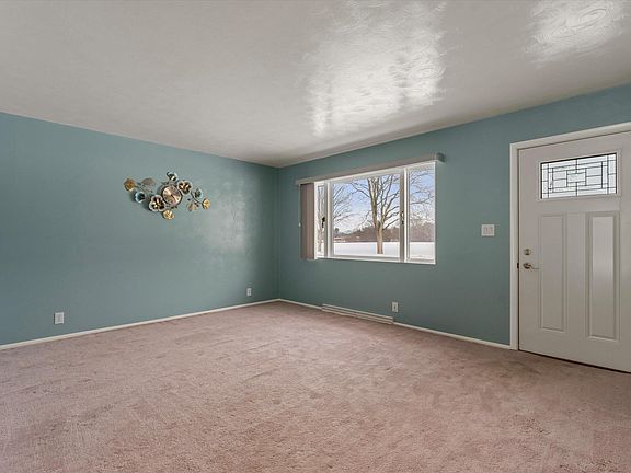 4th image of 1715 Rerick Dr