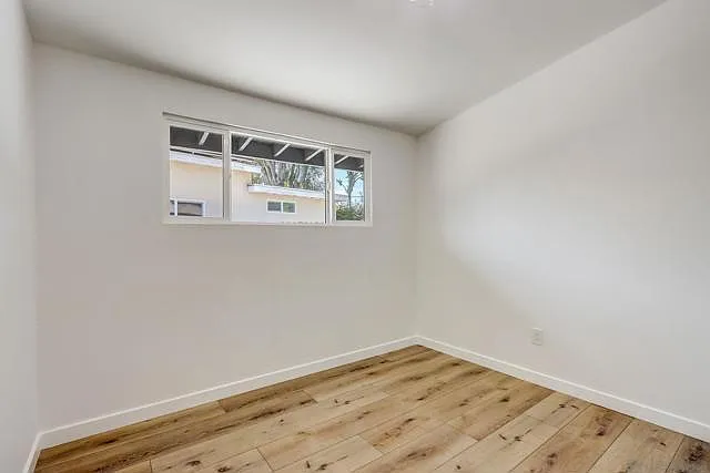 6265 Lake Alamor Ave — Photo 12
