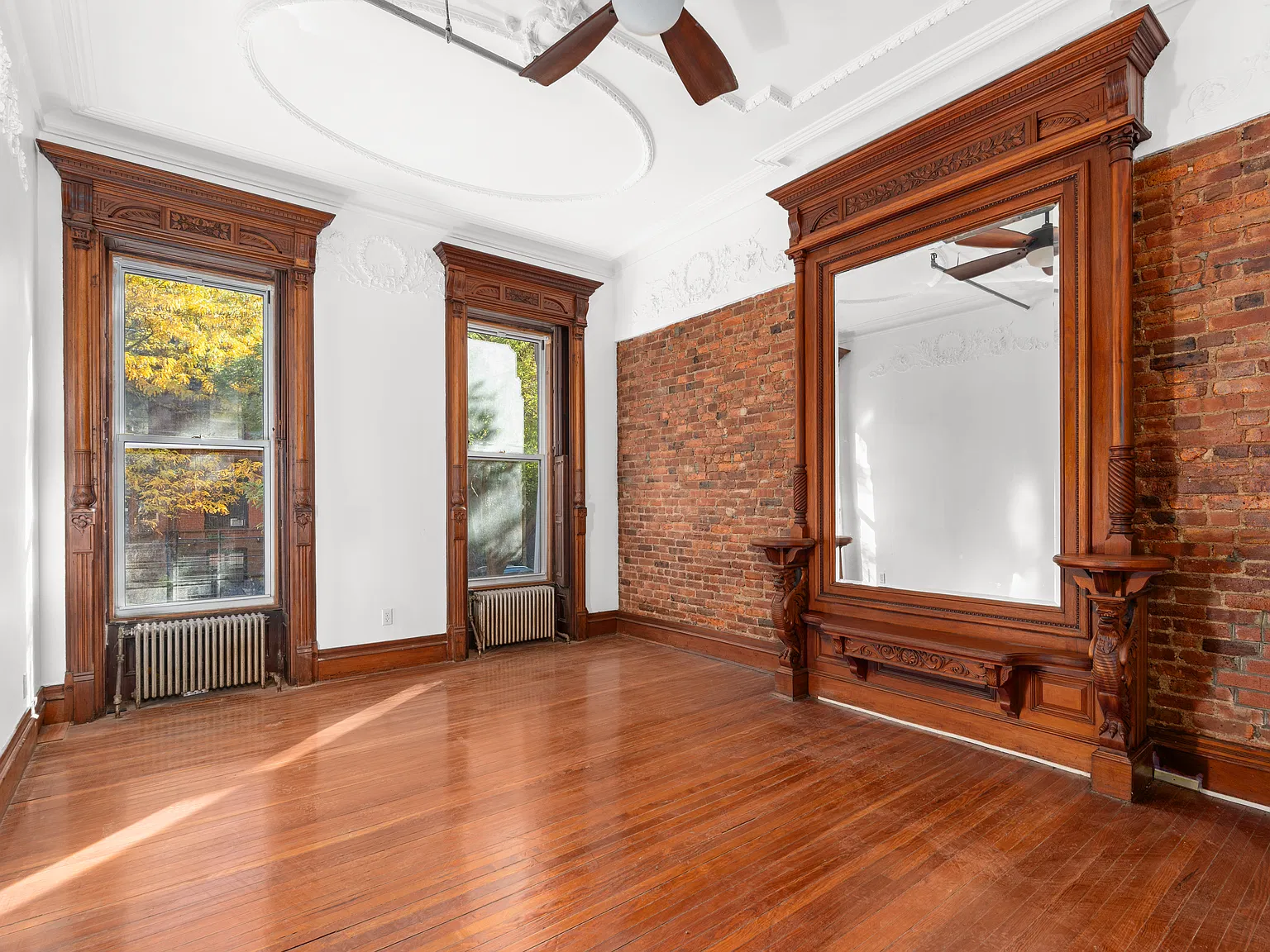 213 Hancock St — Photo 4