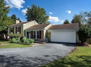 113 Wading Spring Ln, Harrisburg, PA 17110