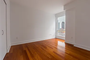 Rented by R New York