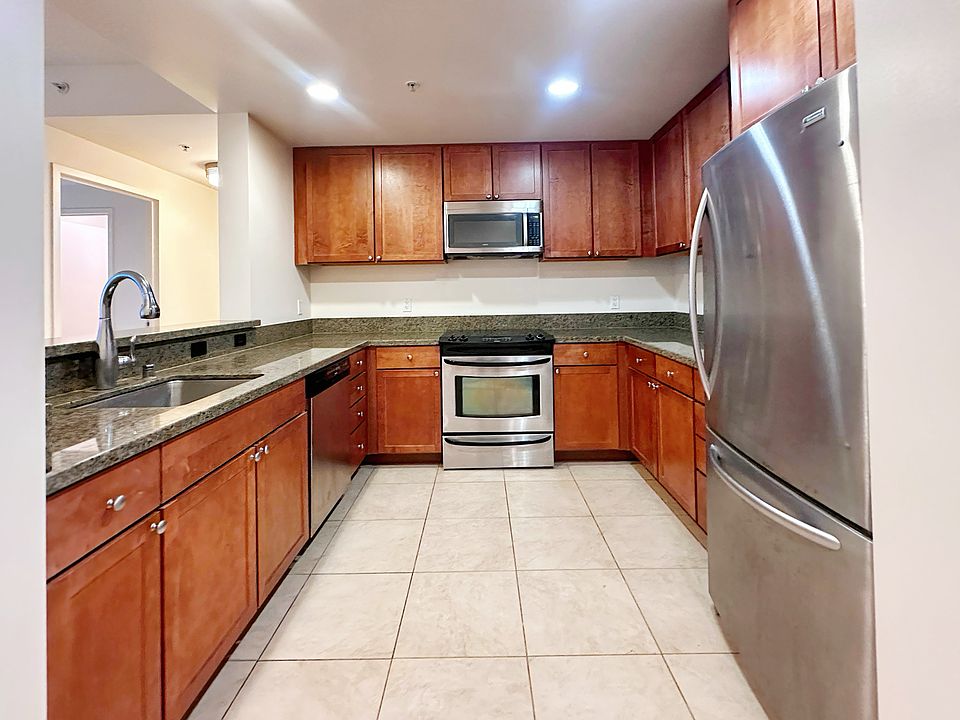 1st image of 175 W Saint James St Unit 404