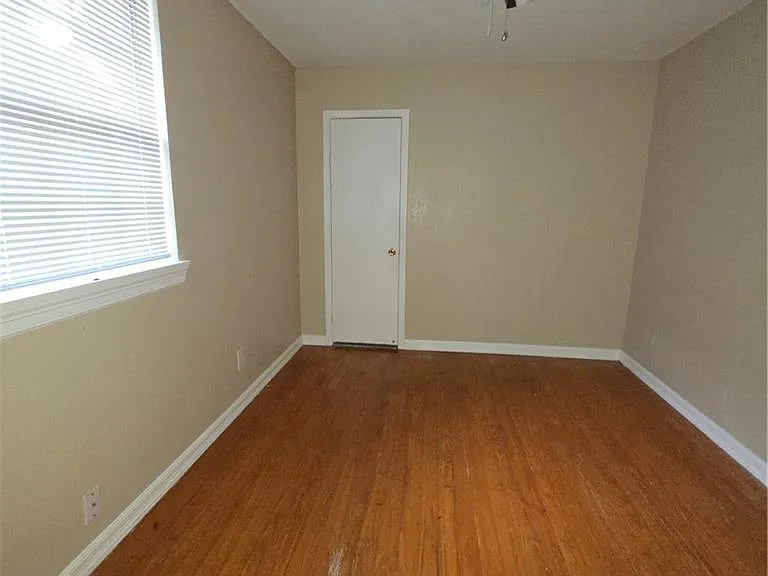 8442 Lago Vista Dr — Photo 9