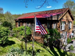 5687 Denmar Rd, Hillsboro, WV 24946