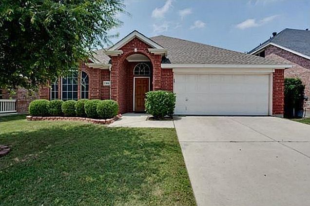 1st image of 2504 Travis Dr