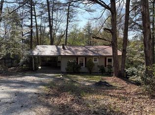 62 Kinard Ln, Penrose, NC 28766