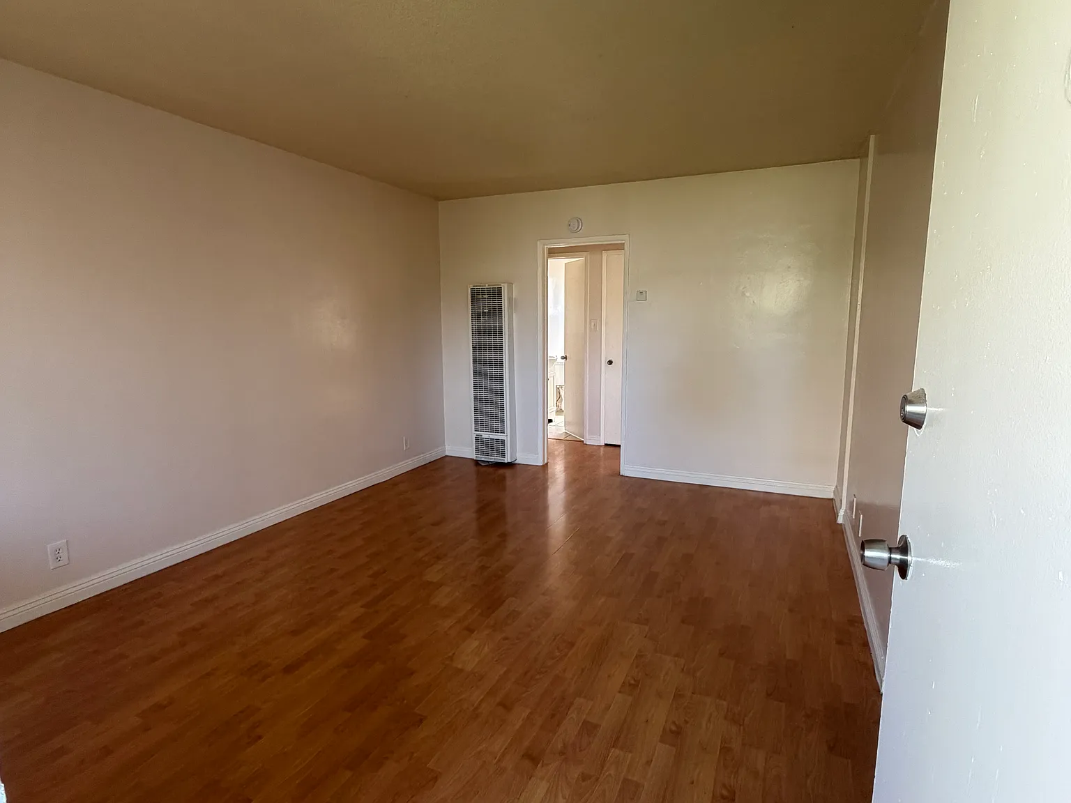 1 bed, 587 sqft, $1,625 — Photo 2