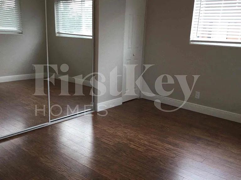 6521 Roosevelt St — Photo 22
