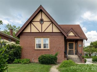 831 Oakland St, Hendersonville, NC 28791