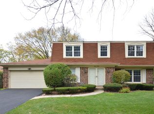 1530 Rosewood Ave, Deerfield, IL 60015
