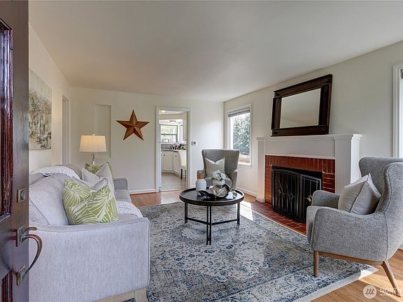 3rd image of 7504 27th Avenue NW