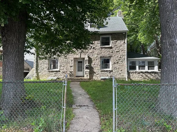 5339 Spruce St, Philadelphia, PA 19139
