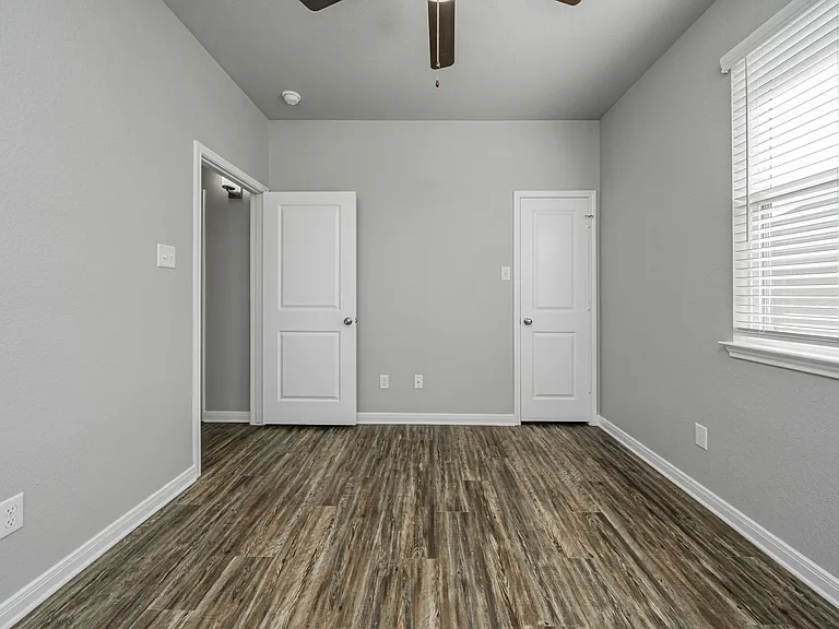 8227 Blue Field Dr — Photo 41