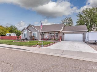 910 Jonathan St, Fruitland, ID 83619