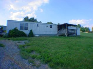 400 Jonesboro Dr, Bluff City, TN 37618
