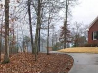 31 Pawnee Dr, Anniston, AL 36206