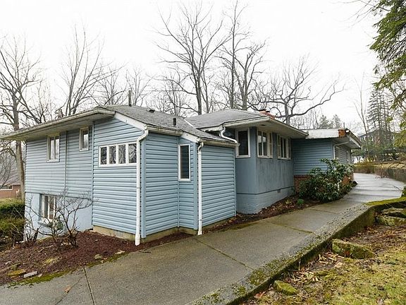 5th image of 1748 Elm Dr