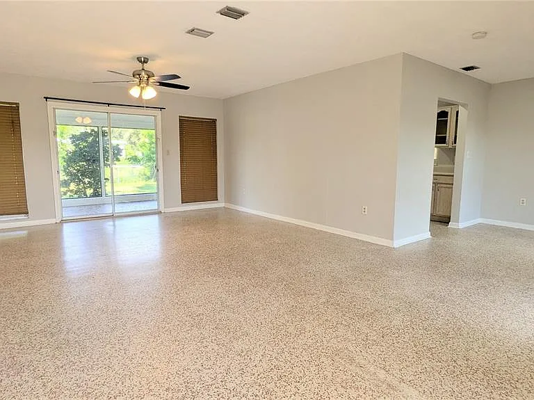 22003 Catherine Ave — Photo 11