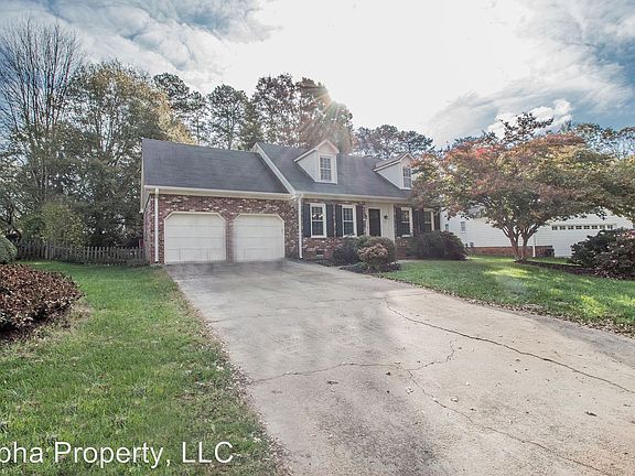 3rd image of 204 Longstreet Dr