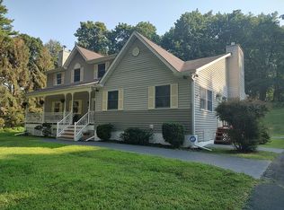 6 Summer Winds Ct, Cornwall On Hudson, NY 12520
