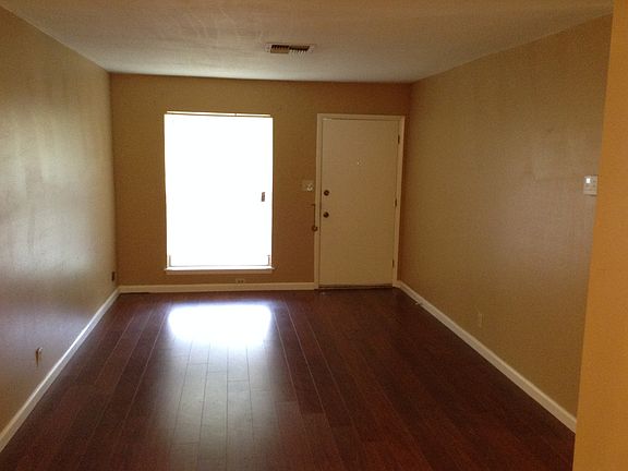 2nd image of 213 Royal Dr