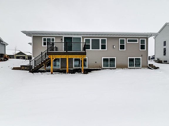 2nd image of 1525 N Thompson Rd