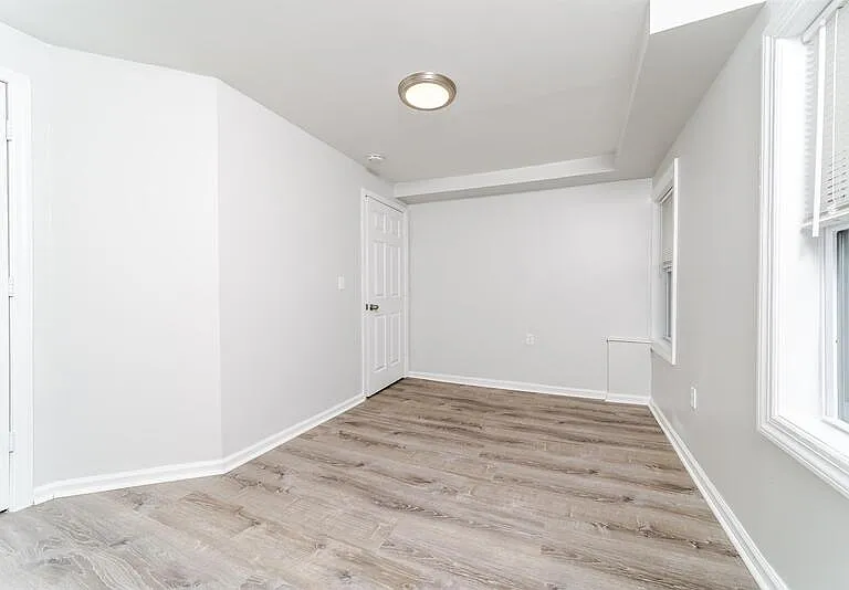 824 2nd St — Photo 21