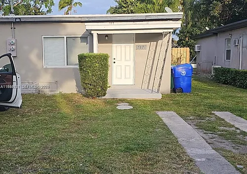2821 SW 39th Ave #2821 Photo 1