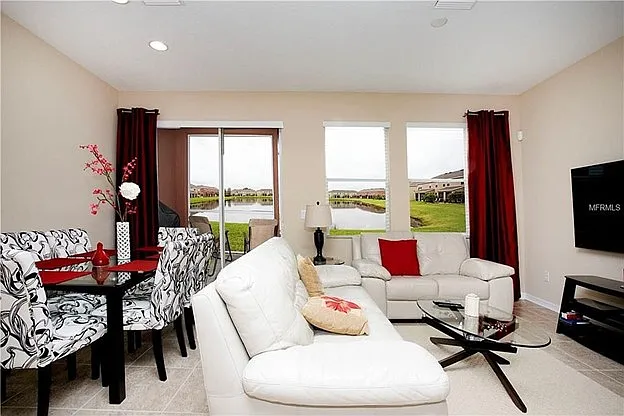 Living & Dining Room