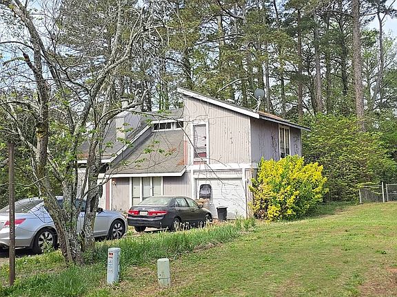 2nd image of 669 N Pointe Knoll Ct