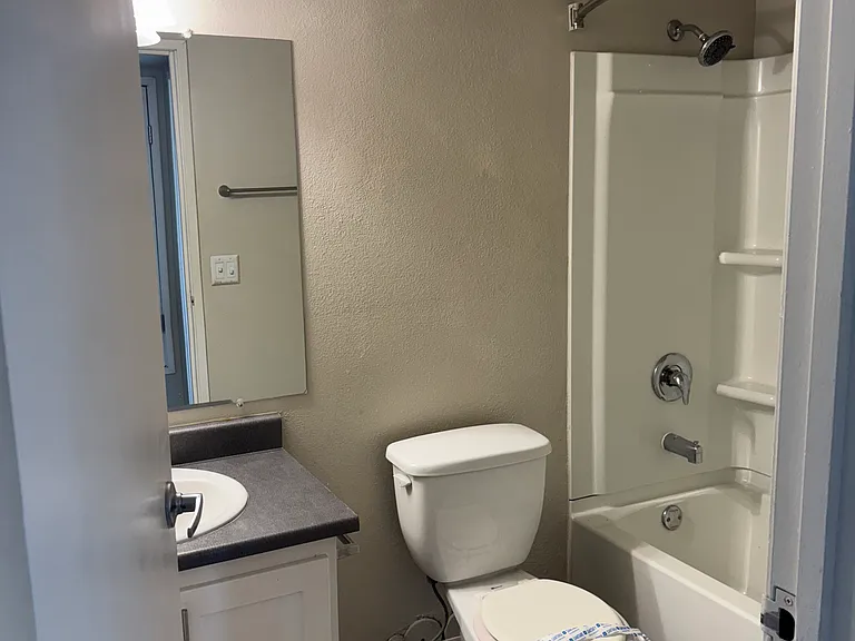 Enclave at Redwood — Photo 38