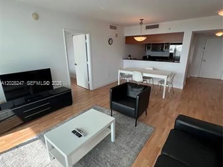 1800 N Bayshore Dr #2310 — Photo 20