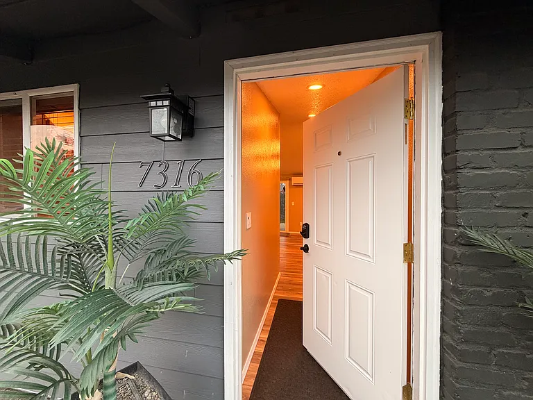 7316 NE 133rd Ave — Photo 2